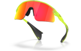 P&auml;ikeseprillid Oakley Stunt Devil S Matte Uranium Prizm Ruby