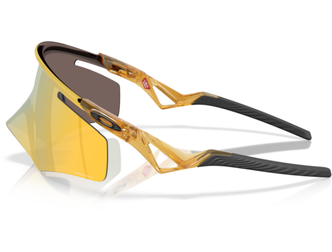 Päikeseprillid OAKLEY Qntm Kato Transparent Light Curry Prizm 24k Transparent Light Curry Prizm 24k